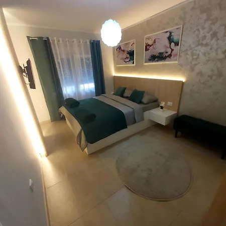 Apartment Tiha Voda 1 *