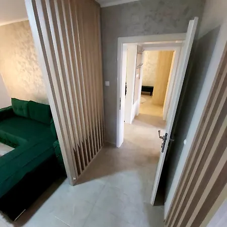 Apartment Tiha Voda 1 *